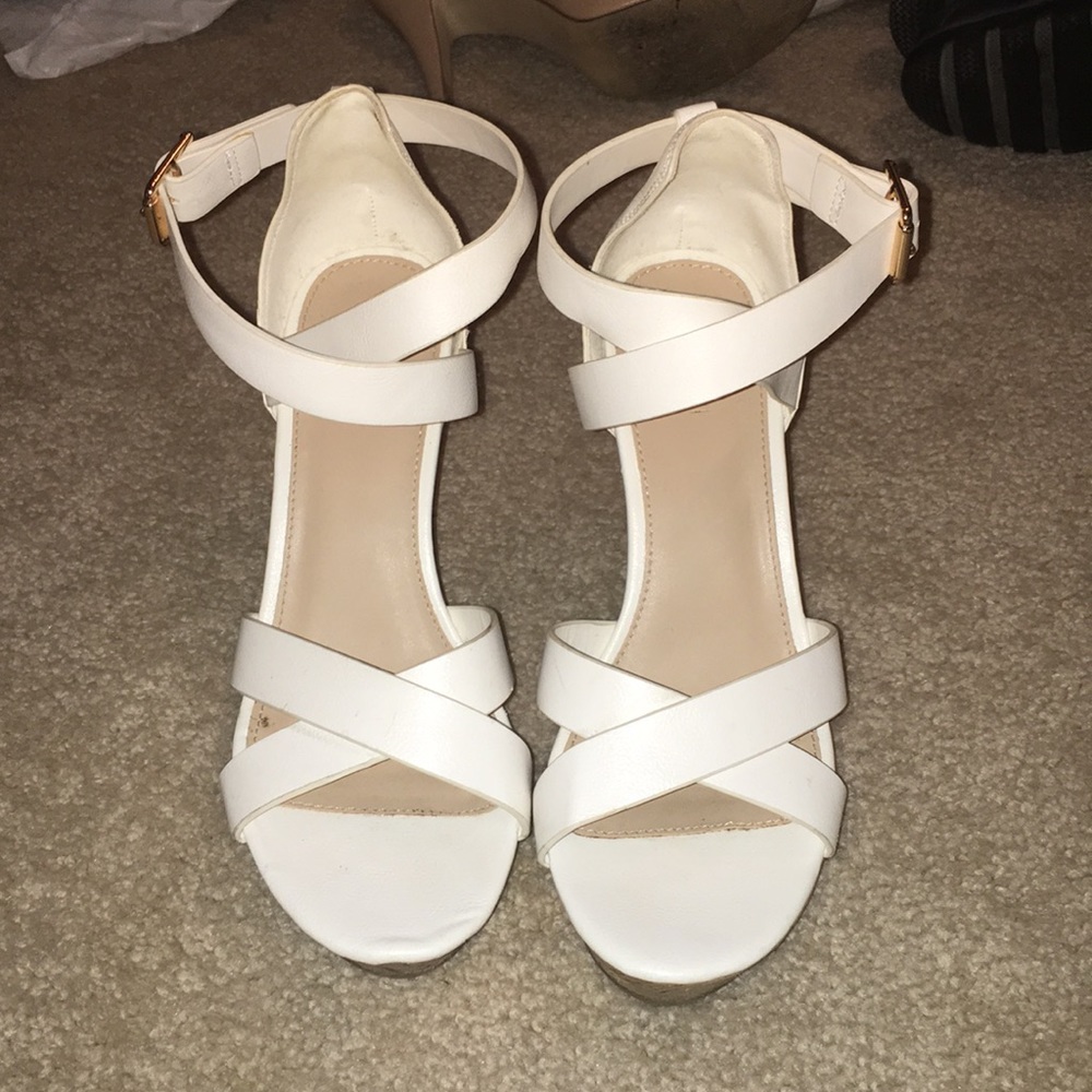 White wedges